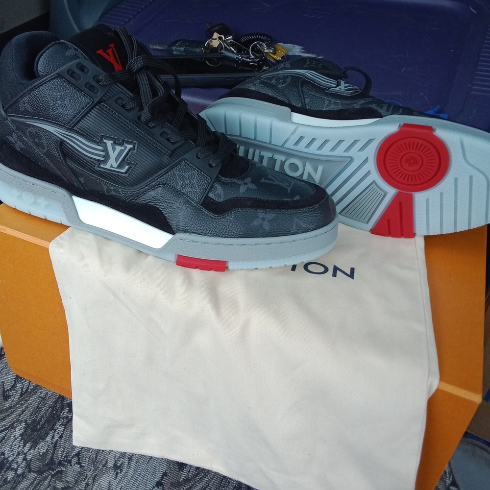 Louis Vuitton Trainer eclipse